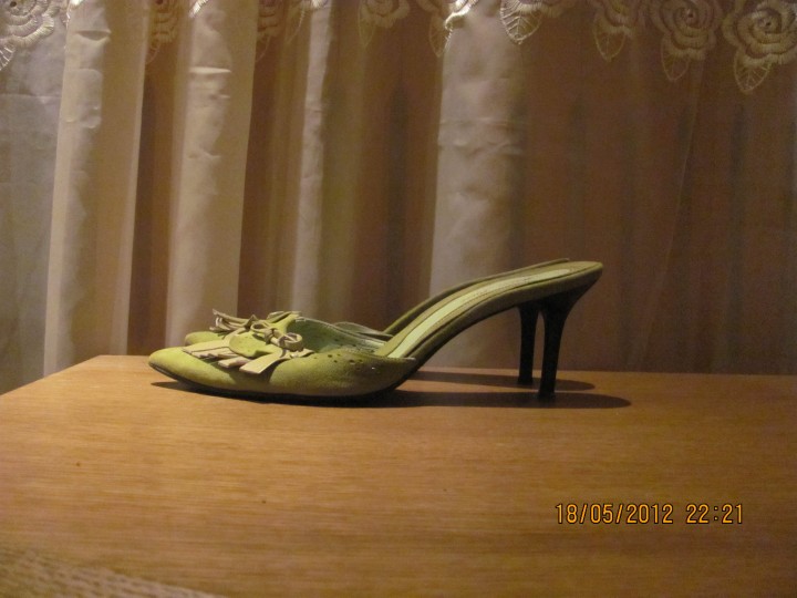 продаю туфли и босоножки