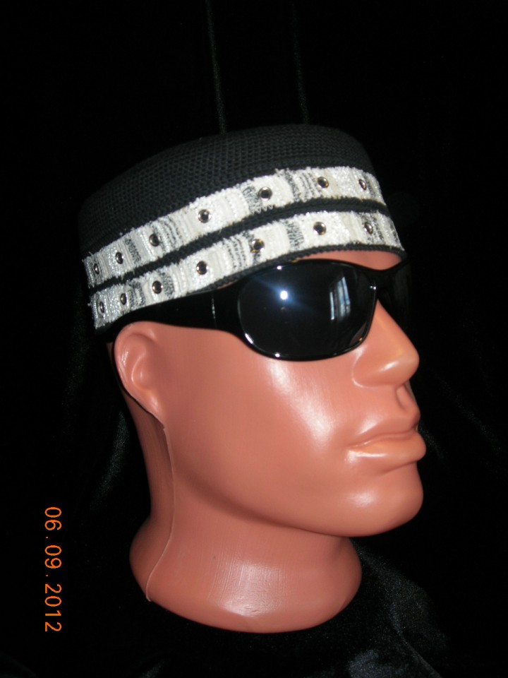 Продаю головные уборы, бусы и т.д.(г.Москва)