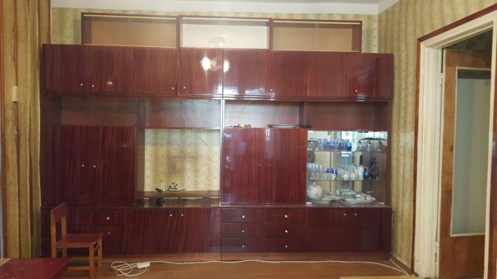 Отдам стенку в гостиную