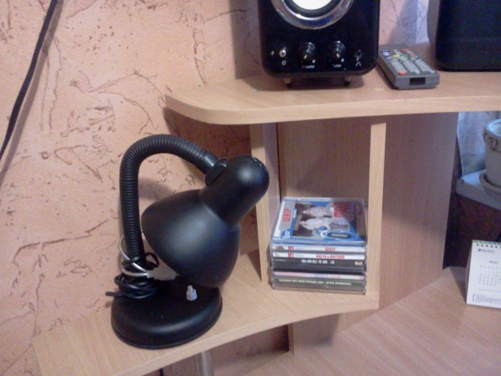 Стол компьютерный